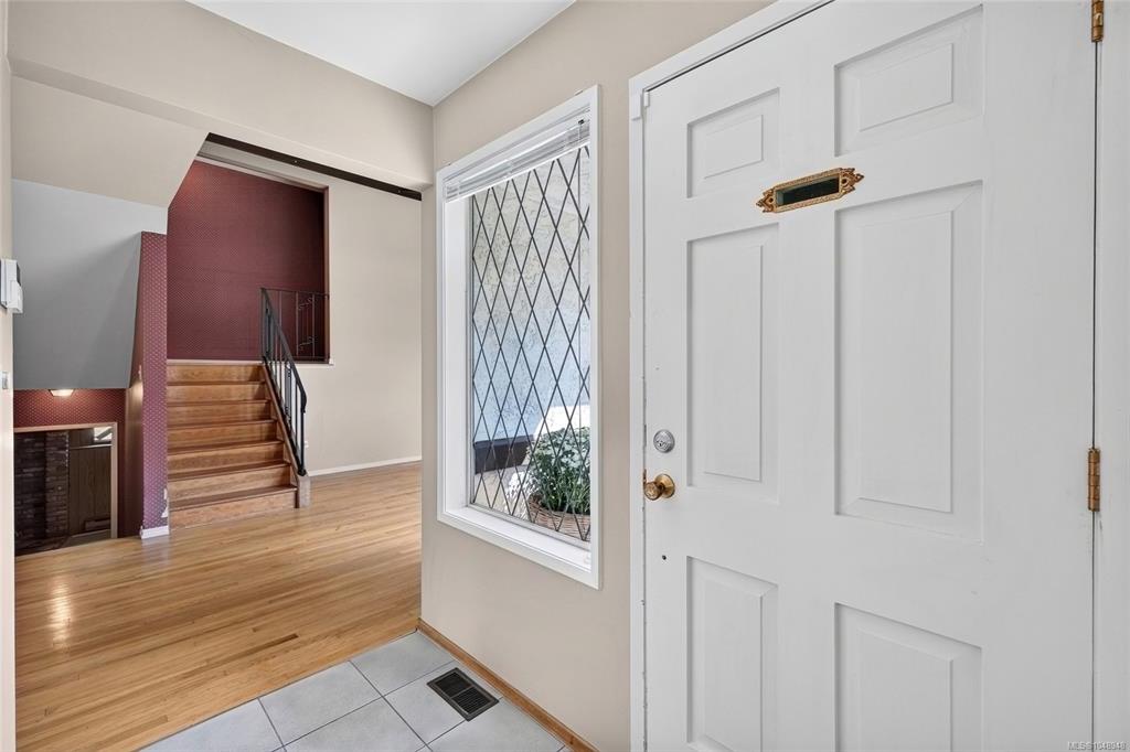 Fourth View of 2214 Mccoy Rd, Saanich, BC, V8N 1E5