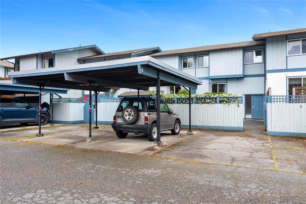 Third View of 3987 Gordon Head Rd, Saanich, BC, V8N 3X5