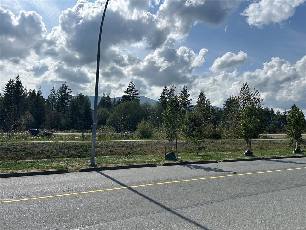 Fourth View of 2058 Boxwood Rd, Nanaimo, BC, V9S 5W7