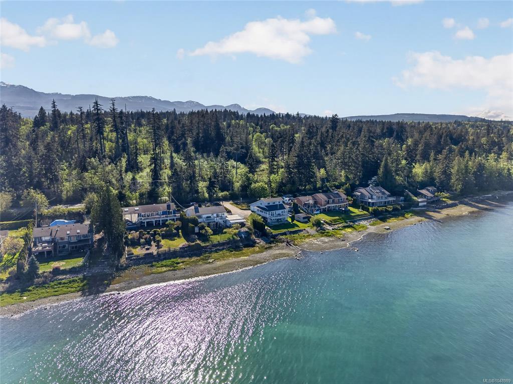 Fifth View of 6768 Buckley Bay Frontage Rd W, Fanny Bay, BC, V0R 1W0