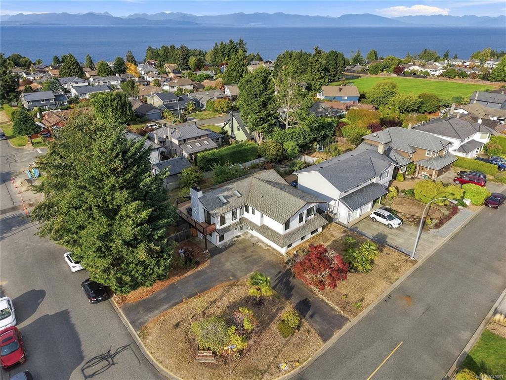 Third View of 200 Kingfisher Pl, Nanaimo, BC, V9V 1A9