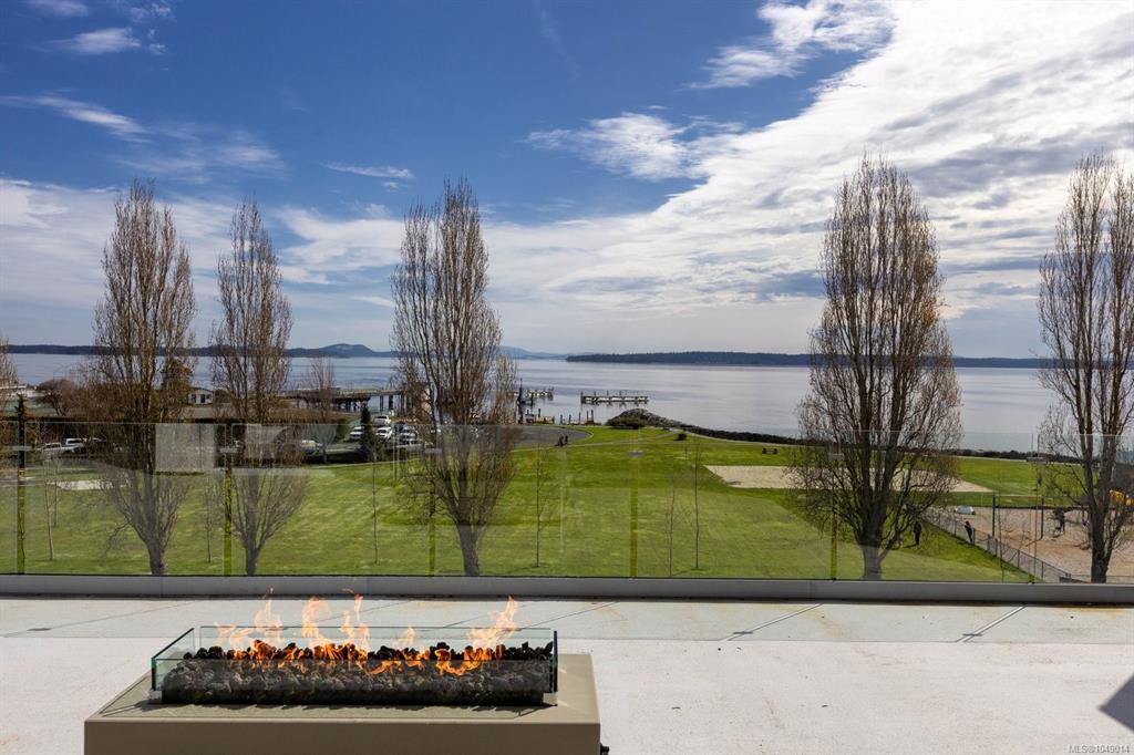 Third View of 9570 Fifth St, The Rise on Fifth, Sidney, BC, V8L 2W5