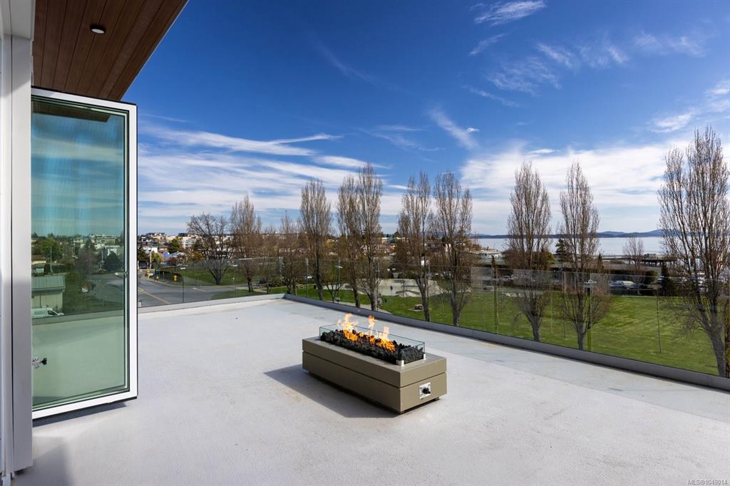 Fourth View of 9570 Fifth St, The Rise on Fifth, Sidney, BC, V8L 2W5