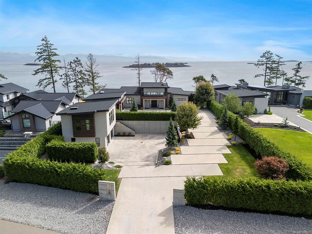 Second View of 1724 Oak Leaf Dr, Oak Point Estates, Nanoose Bay, BC, V9P 9J4