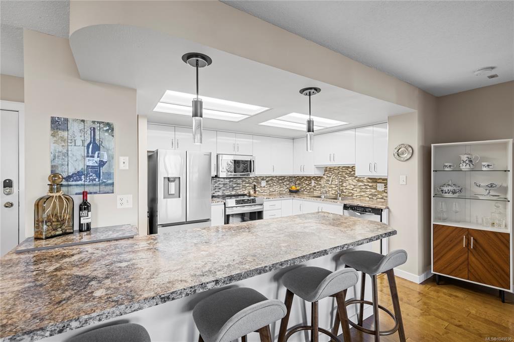 Second View of 158 Promenade Dr, Nanaimo, BC, V9R 6M7