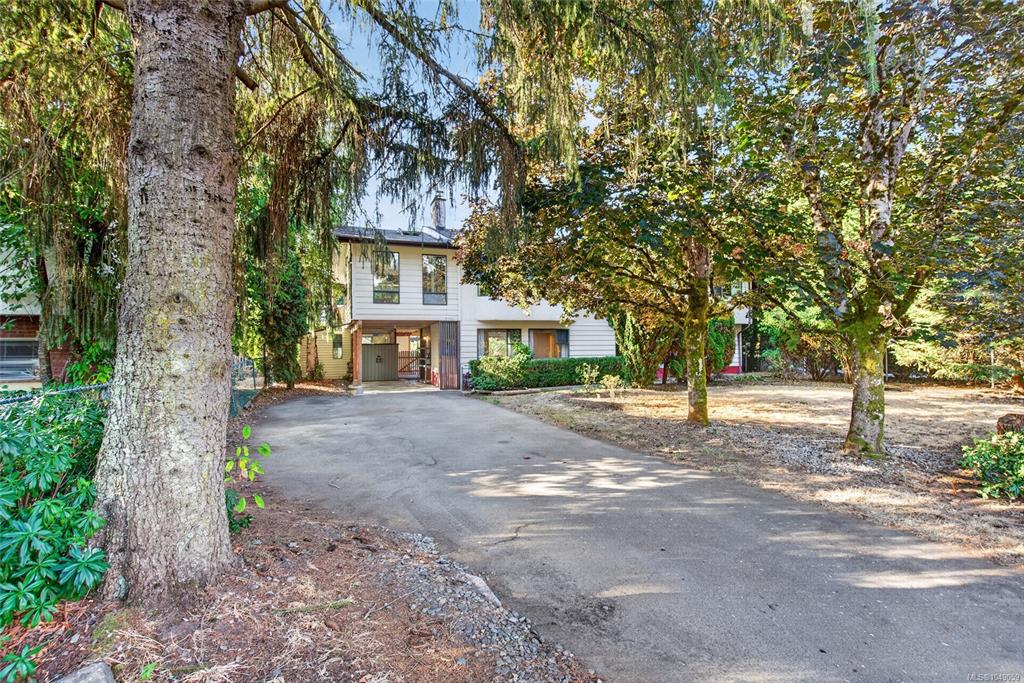 Second View of 7115 Wallace Dr, Central Saanich, BC, V8M 1G9