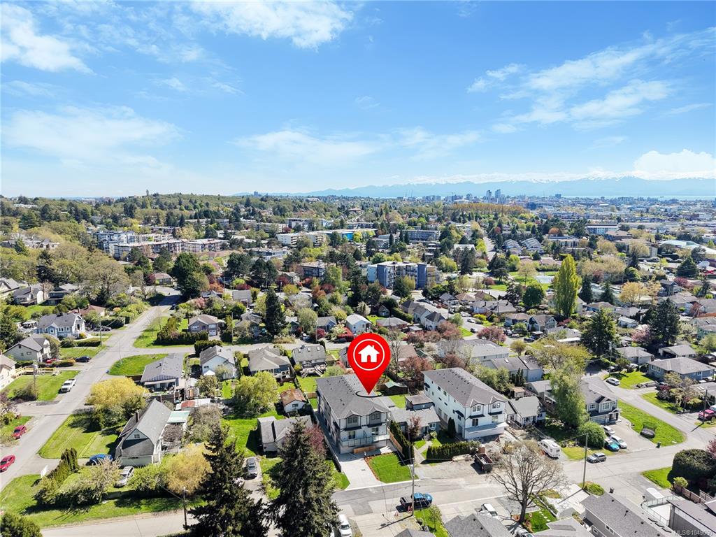 Fourth View of 921 Dale St, Saanich, BC, V8X 2V9