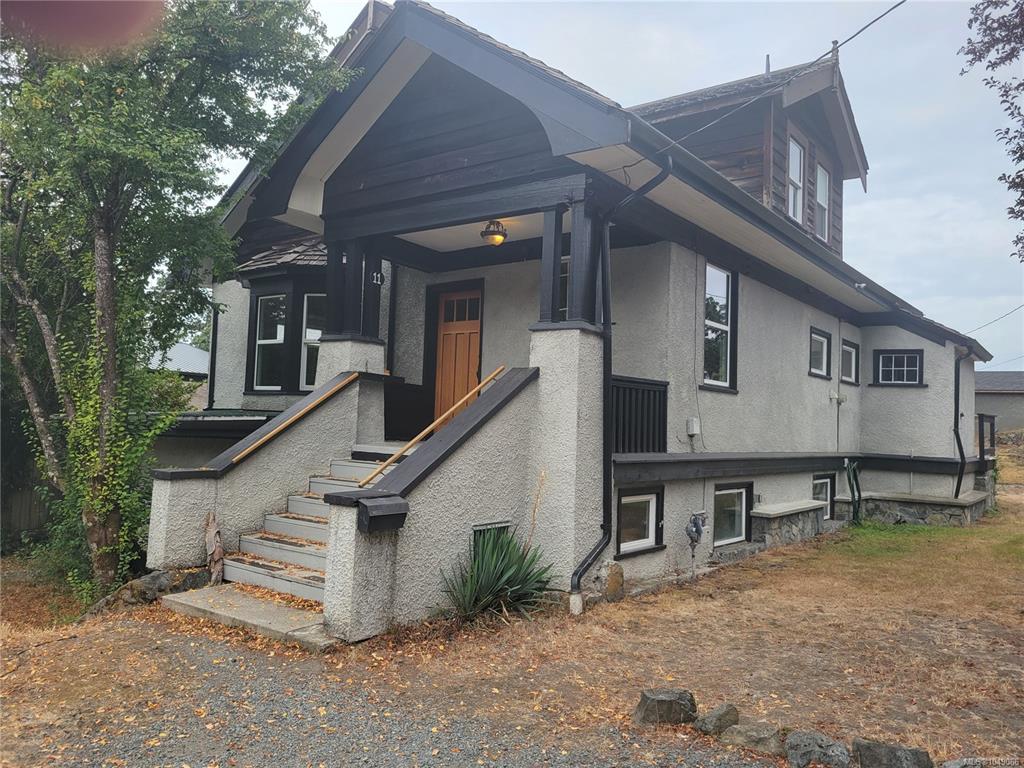 Fourth View of 11 Eaton Ave, Saanich, BC, V8Z 5C9