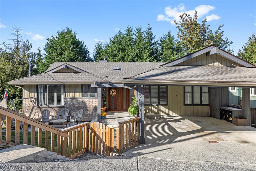 3557 Fairview Dr, 1049073, BC,