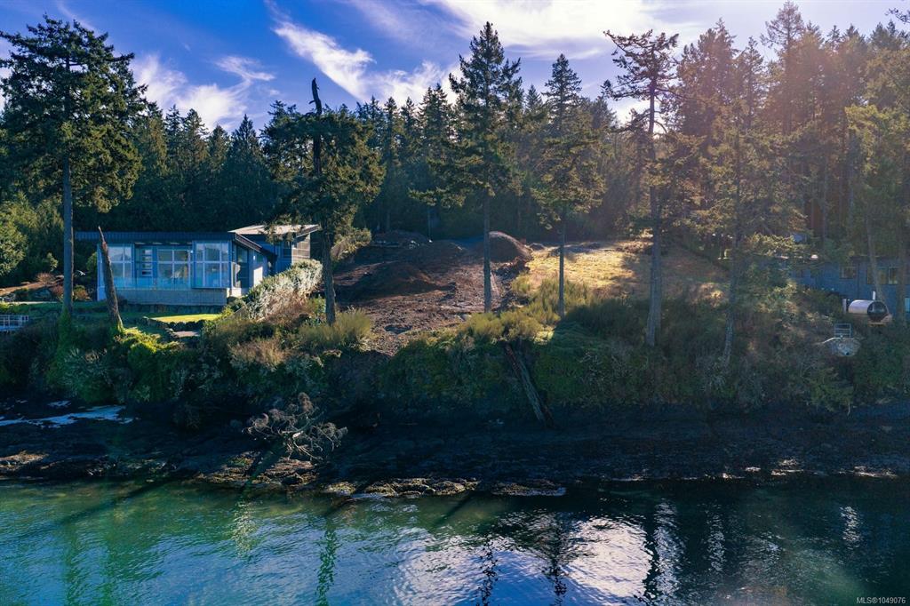 Fifth View of 770 Lands End Rd, North Saanich, BC, V8L 5K9