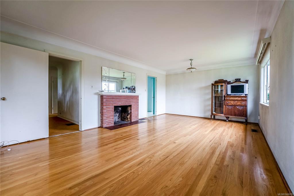 Fifth View of 1673 North Dairy Rd, Saanich, BC, V8P 1C5