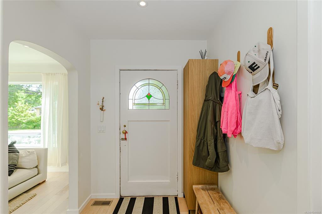 Fourth View of 2624 Estevan Ave, Oak Bay, BC, V8R 2T2
