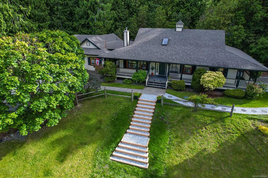 Third View of 1582 Wilmot Ave, Shawnigan Lake, BC, V0R 2W2
