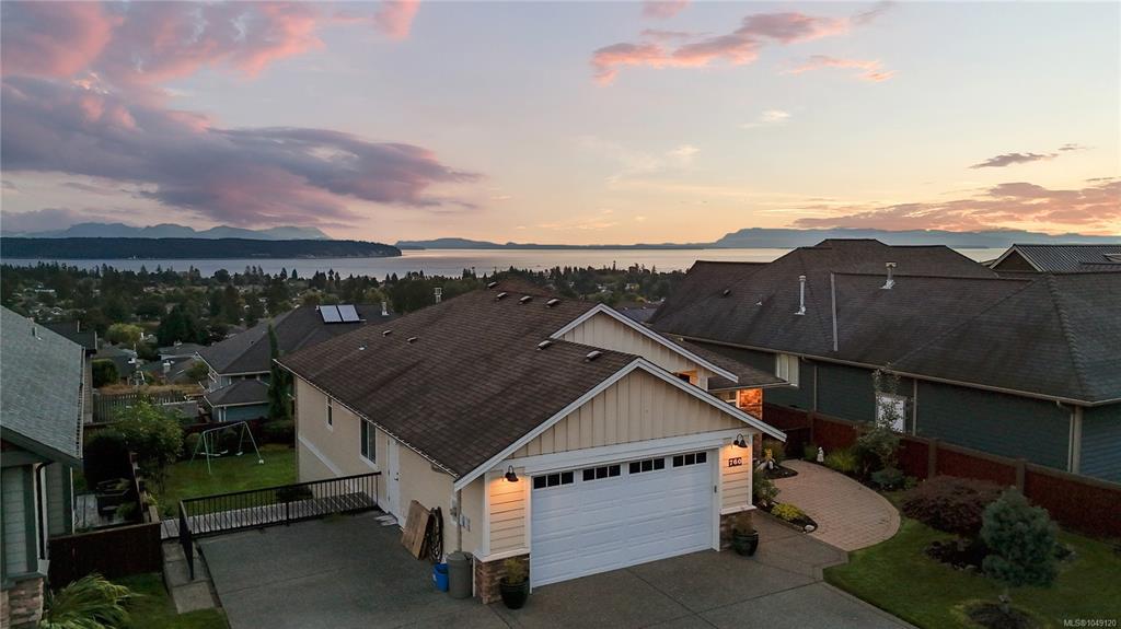 Third View of 760 Timberline Dr, Campbell River, BC, V9H 0A3