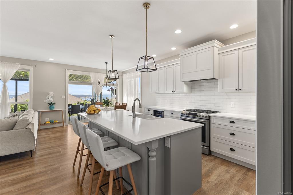 Fifth View of 760 Timberline Dr, Campbell River, BC, V9H 0A3