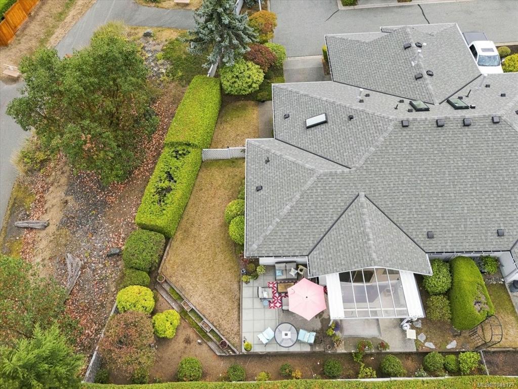 Third View of 6595 Groveland Dr, Nanaimo, BC, V9V 1S6