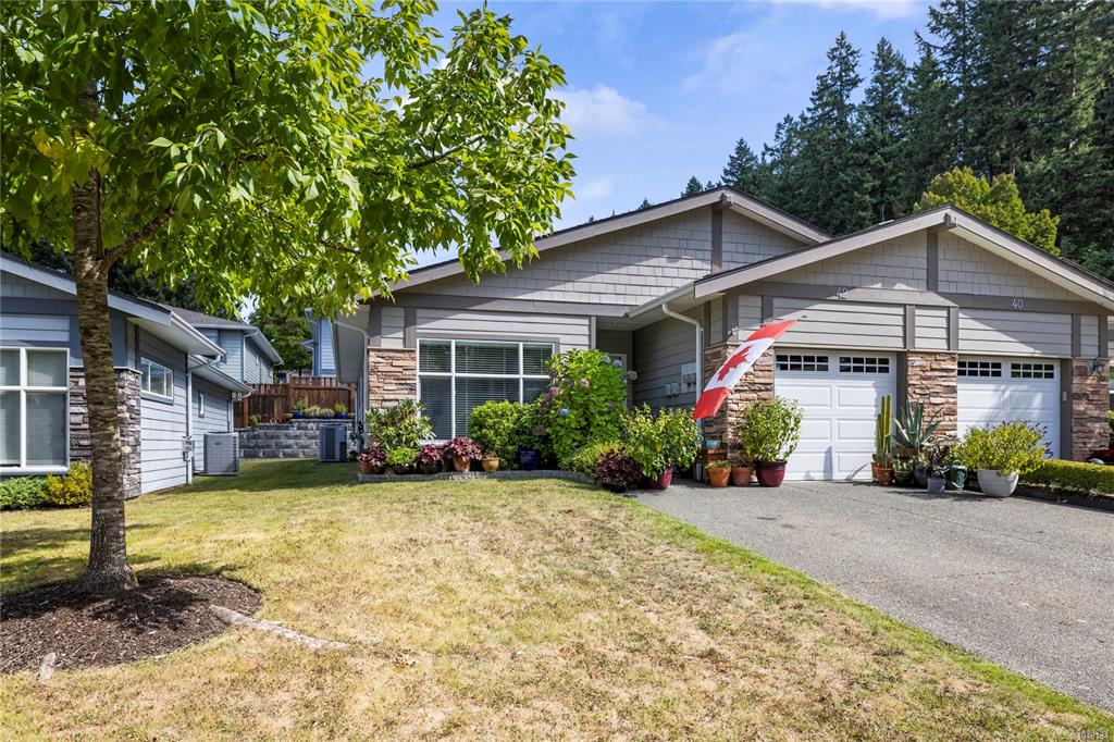 Second View of 2001 Blue Jay Pl, THE WOODLANDS, Courtenay, BC, V9N 3Z6