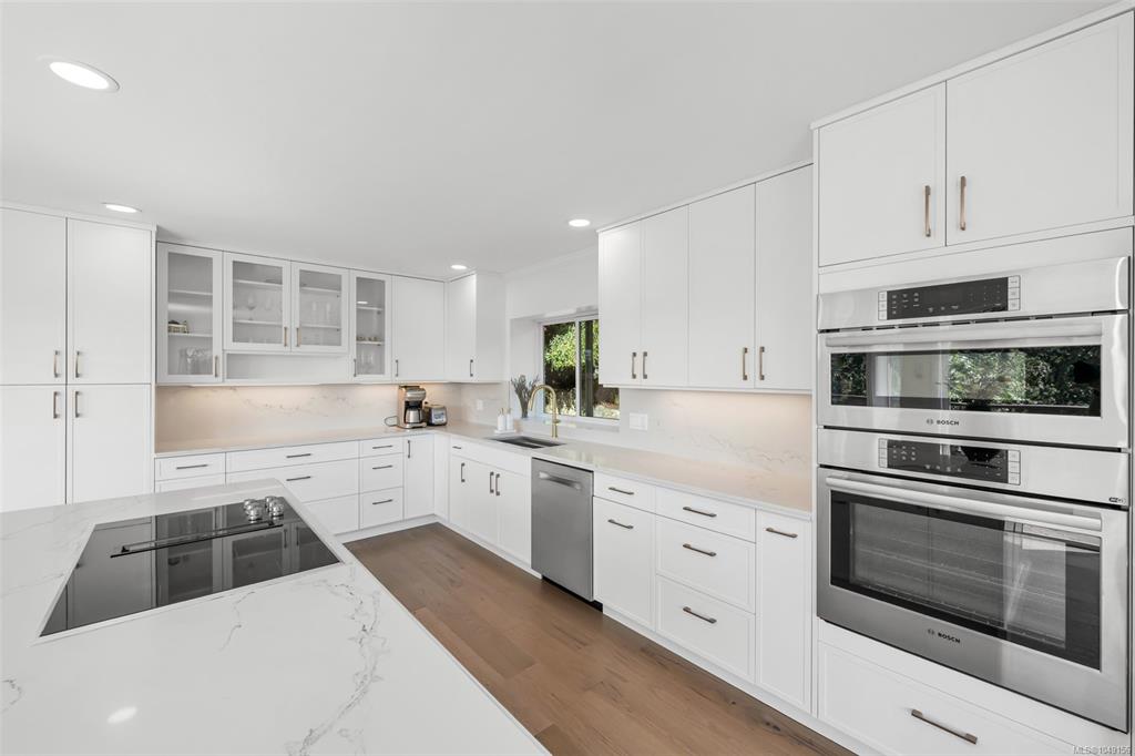 Third View of 874 Kentwood Lane, Saanich, BC, V8Y 3C6