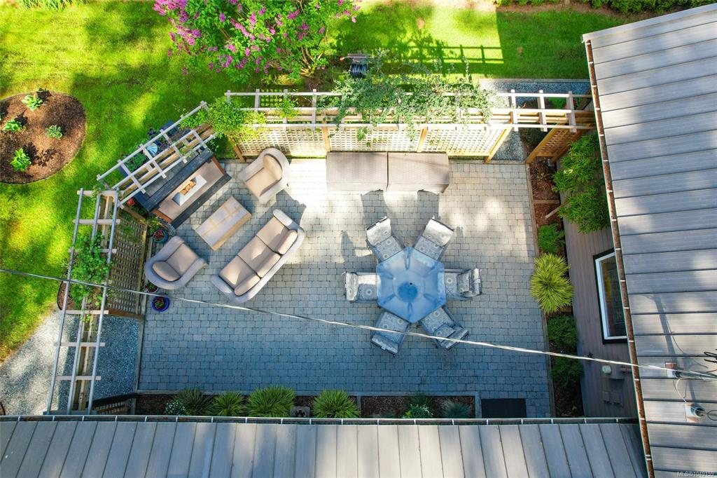 Fifth View of 1126 North Rd, Gabriola Island, BC, V0R 1X3