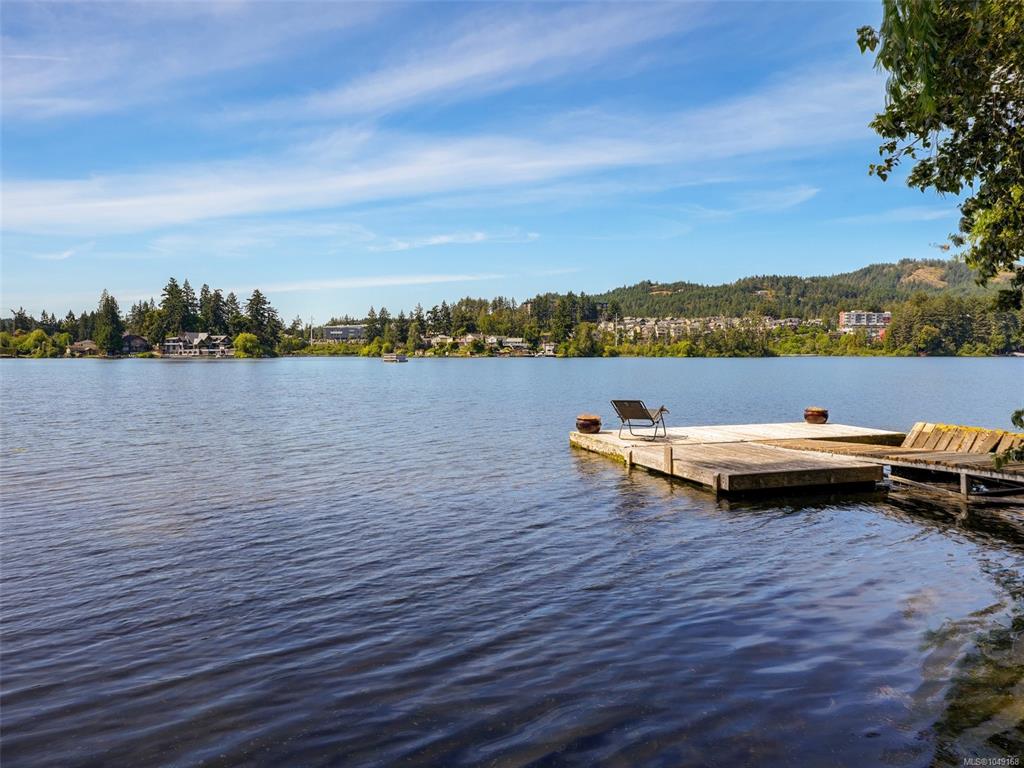 1167 Goldstream Ave, 1049168, BC,