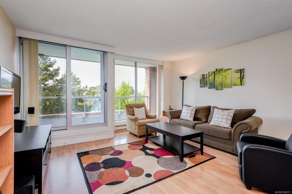 Third View of 327 Maitland St, Victoria, BC, V9A 7G7