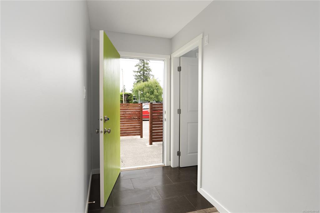 Fifth View of 460 470 Dogwood St, Campbell River, BC, V9W 2Y3