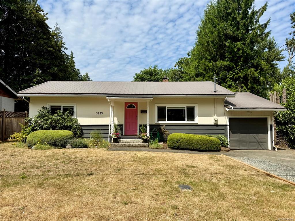Second View of 5933 Deuchars Dr, Duncan, BC, V9L 1L5