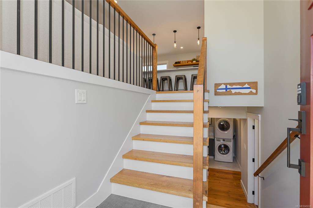 Fourth View of 3260 Fairway Cres, Nanaimo, BC, V9T 3B1