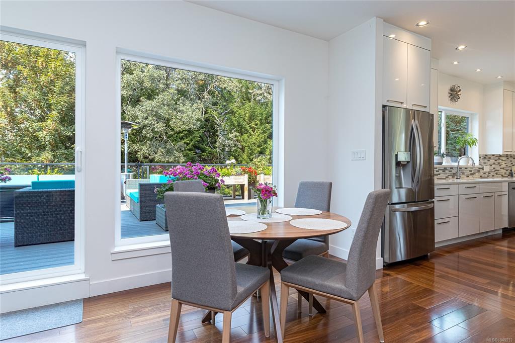 Fifth View of 1518 Shorncliffe Rd, Saanich, BC, V8P 2T4