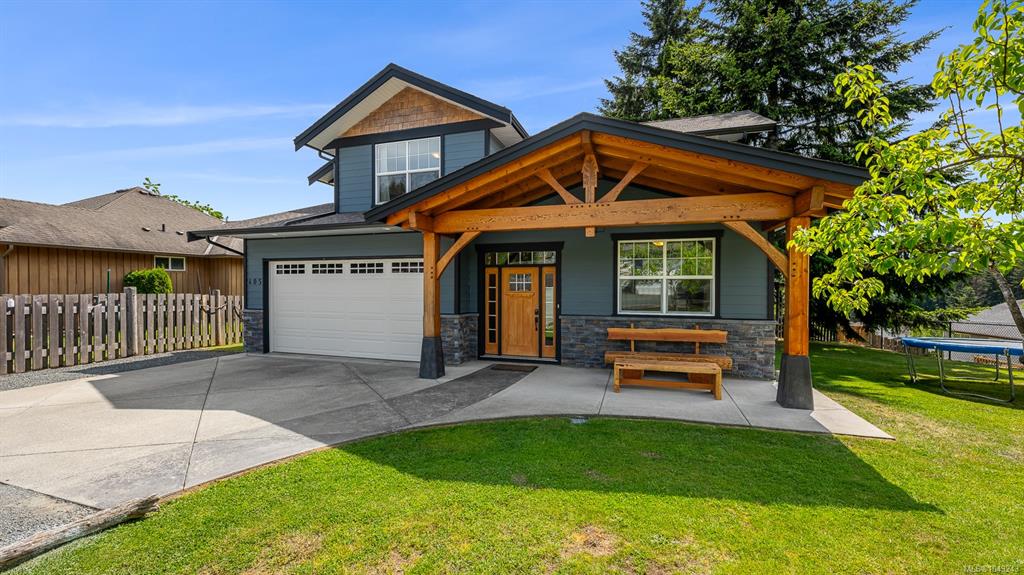 Third View of 405 Rockland Rd, Campbell River, BC, V9W 1N7