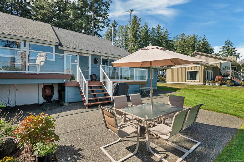 Fifth View of 3765 Island Hwy S, Campbell River, BC, V9H 1L6