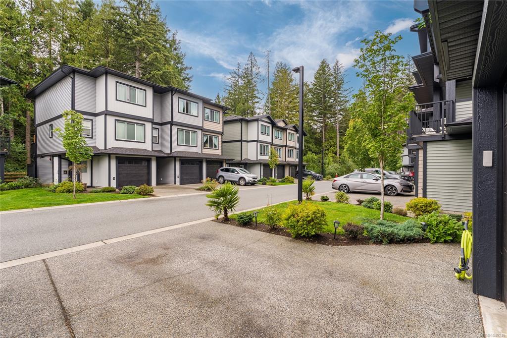 Fourth View of 600 Ninth St, Nanaimo, BC, V9R 0L4