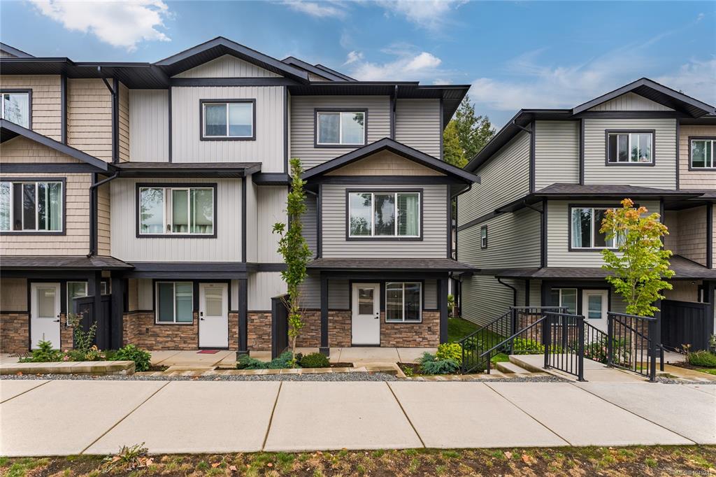 Fifth View of 600 Ninth St, Nanaimo, BC, V9R 0L4