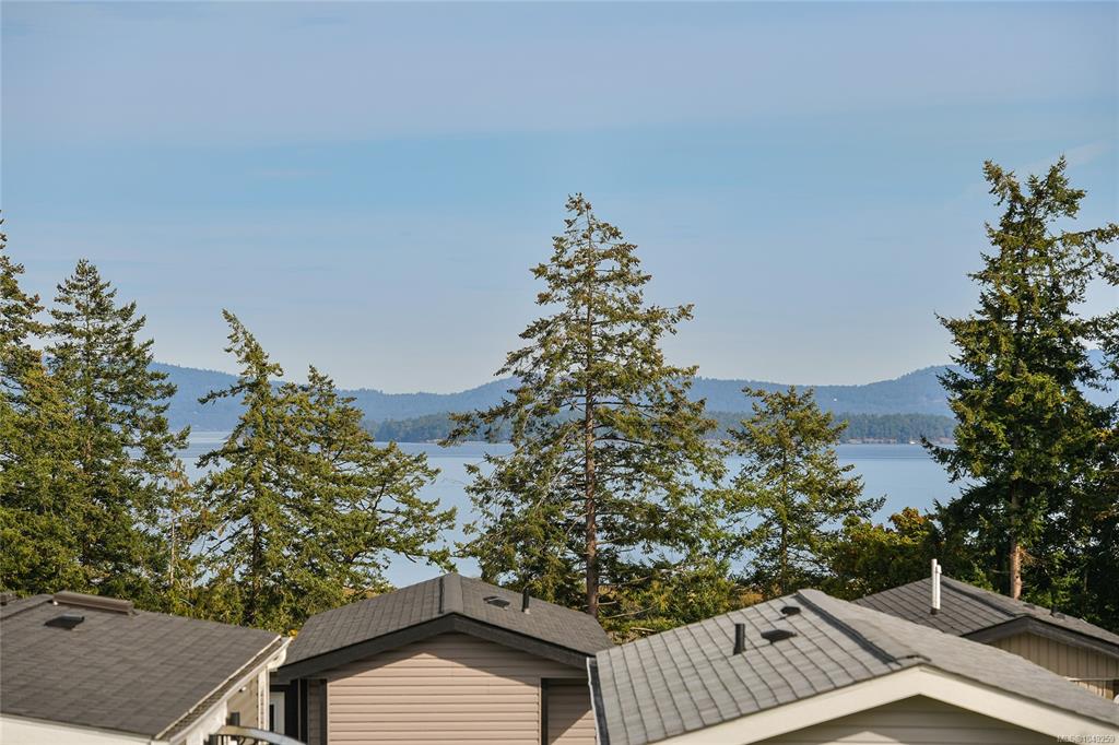 Second View of 747 Old Place Rd, Central Saanich, BC, V8M 0C3