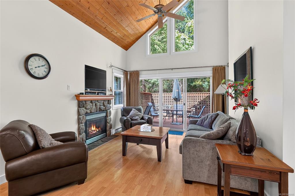 Third View of 1080 Resort Dr, Parksville, BC, V9P 2E3