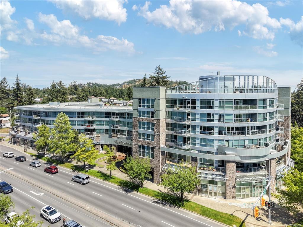 2745 Veterans Memorial Pkwy, 1049283, BC,