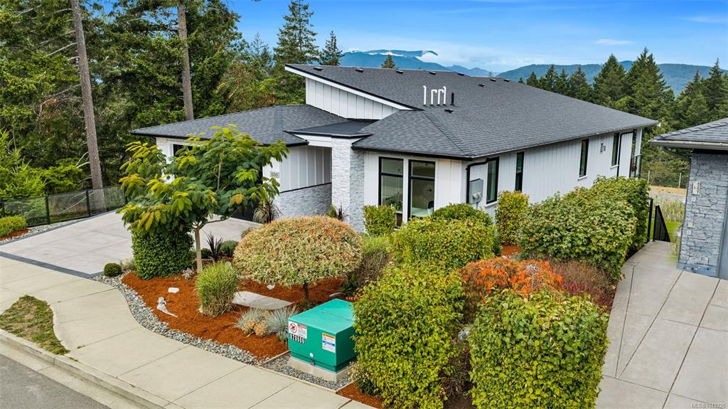 Fifth View of 6261 Highwood Dr, Duncan, BC, V9L 5W9