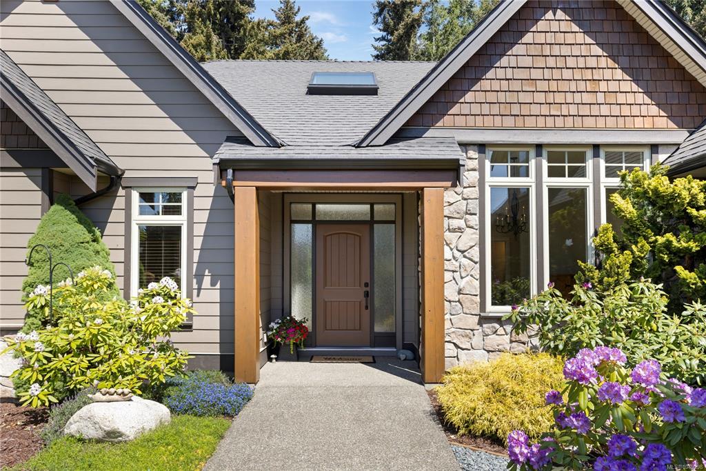 Third View of 1635 Stone Lake Dr, Nanoose Bay, BC, V9P 9L1