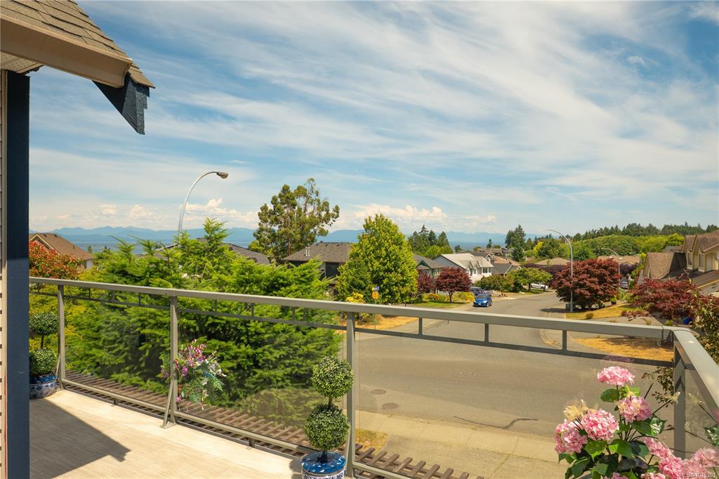 Third View of 5425 Leslie Cres, Nanaimo, BC, V9T 1T1
