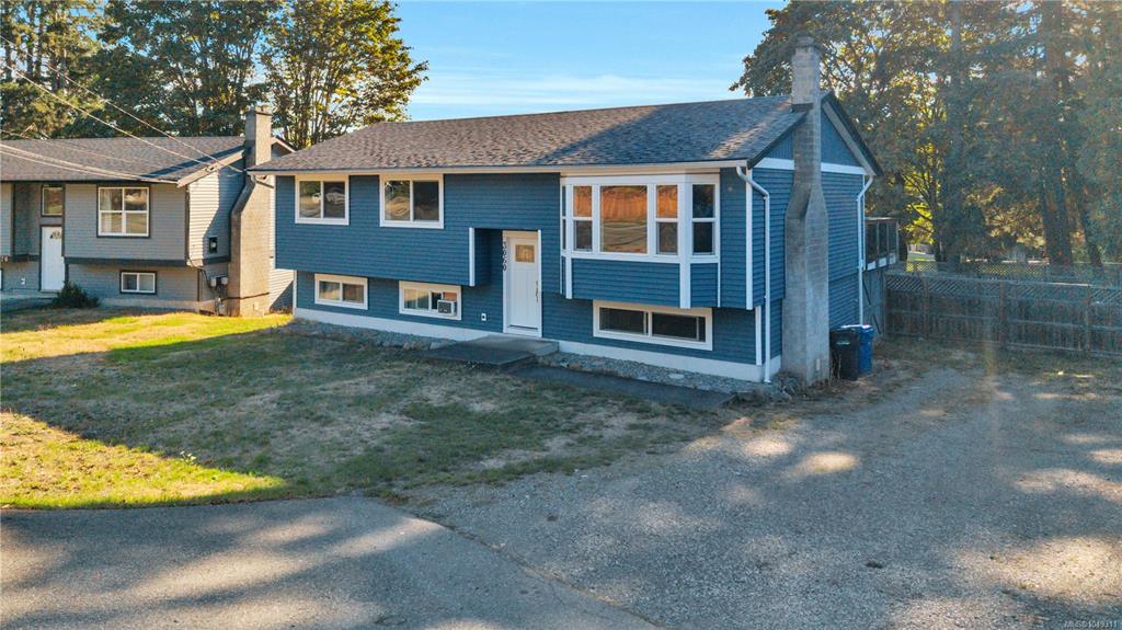 Second View of 3060 Rock City Rd, Nanaimo, BC, V9T 1T1