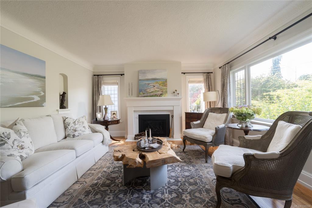 Fifth View of 2125 Central Ave, Oak Bay, BC, V8S 2R4