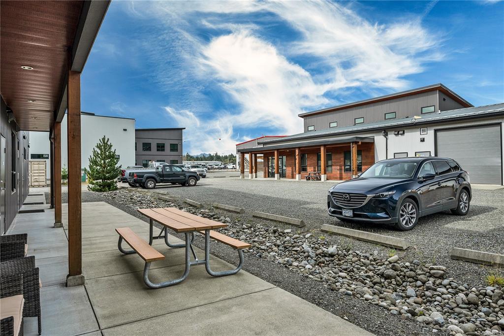 Fifth View of 2218 Airport Rd, Campbell River, BC, V9H 0E2
