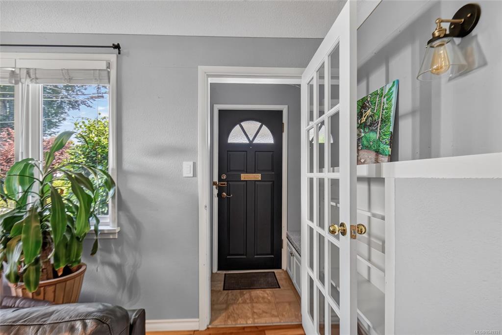 Third View of 930 Wharncliffe Rd, Duncan, BC, V9L 2K4