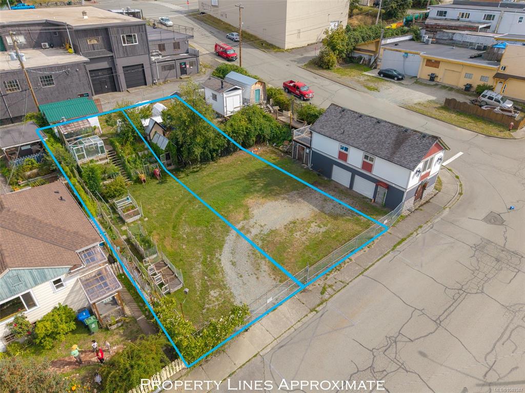 Third View of 3211 2nd Ave, Port Alberni, BC, V9Y 4C5