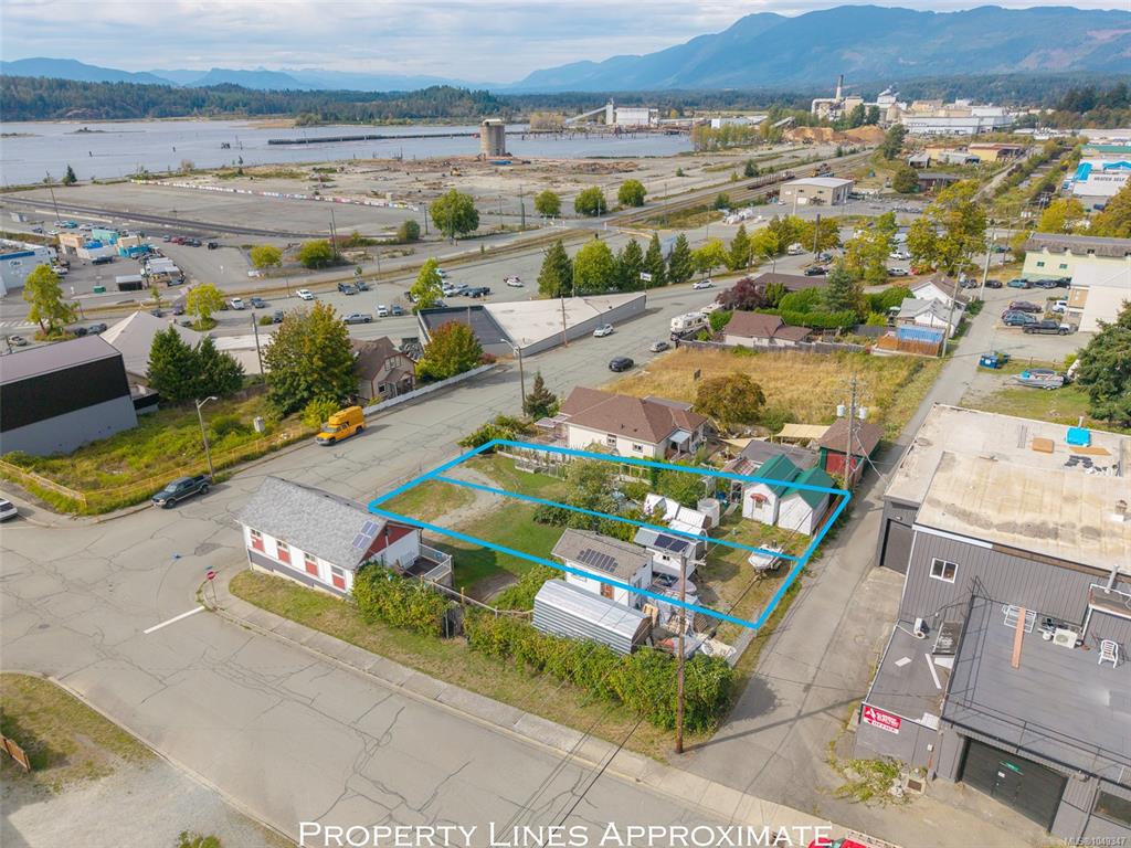 Fourth View of 3211 2nd Ave, Port Alberni, BC, V9Y 4C5