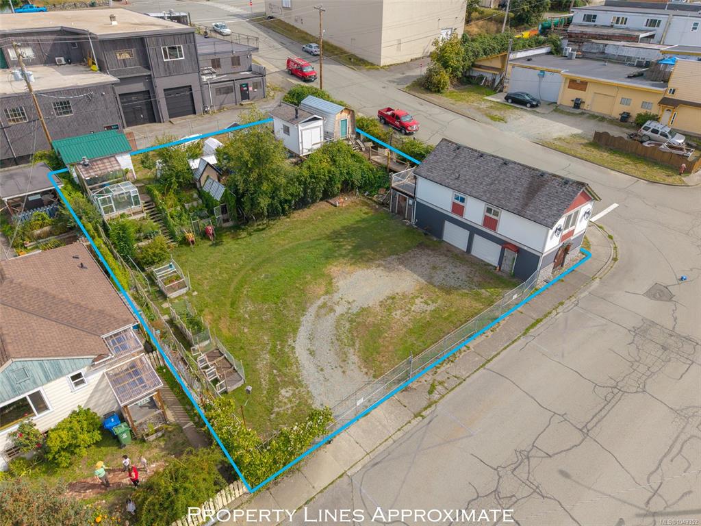 Third View of 3203 3211 2nd Ave, Port Alberni, BC, V9Y 4C5