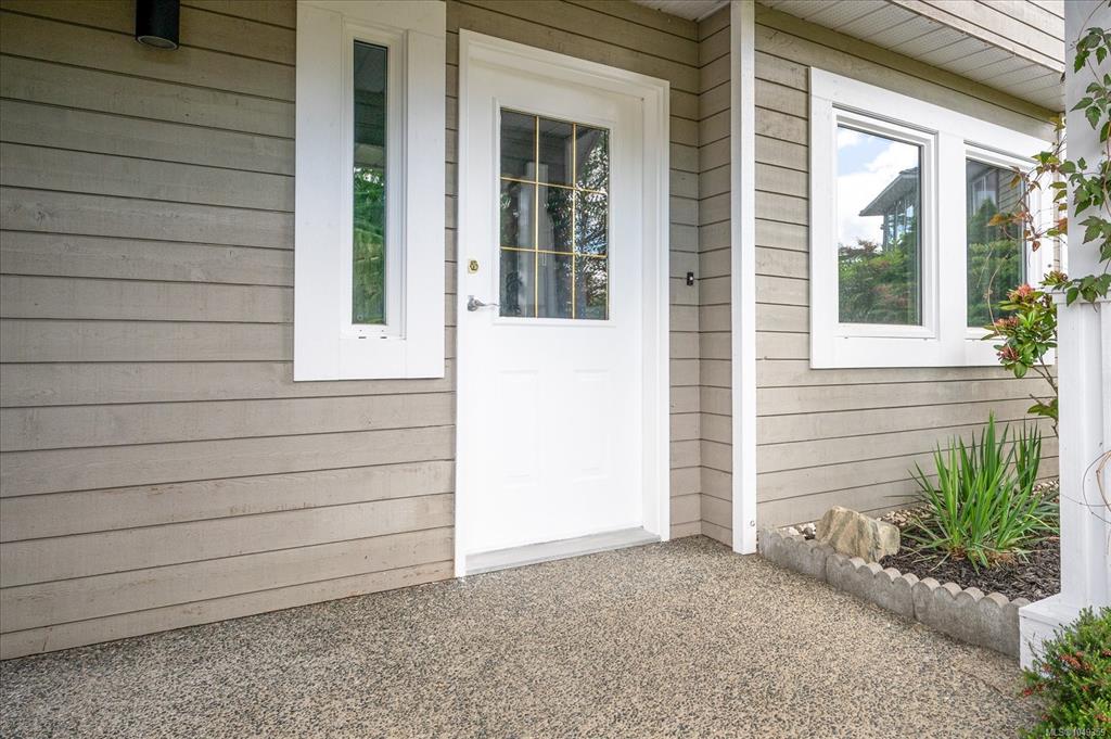Fourth View of 672 Foster Dr, Parksville, BC, V9P 1A8