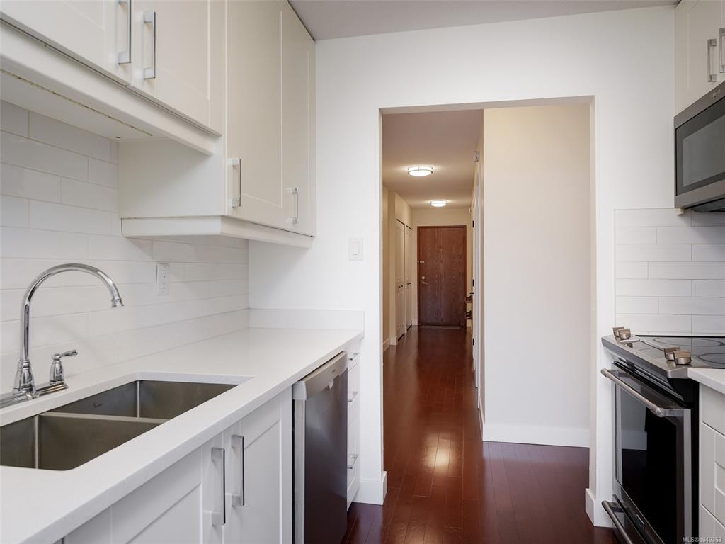 Fourth View of 1545 Pandora Ave, Victoria, BC, V8R 6R1