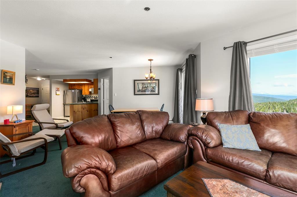 Fifth View of 1320 Henry Rd, BLUEBERRY HILL, Courtenay, BC, V9J 1L0