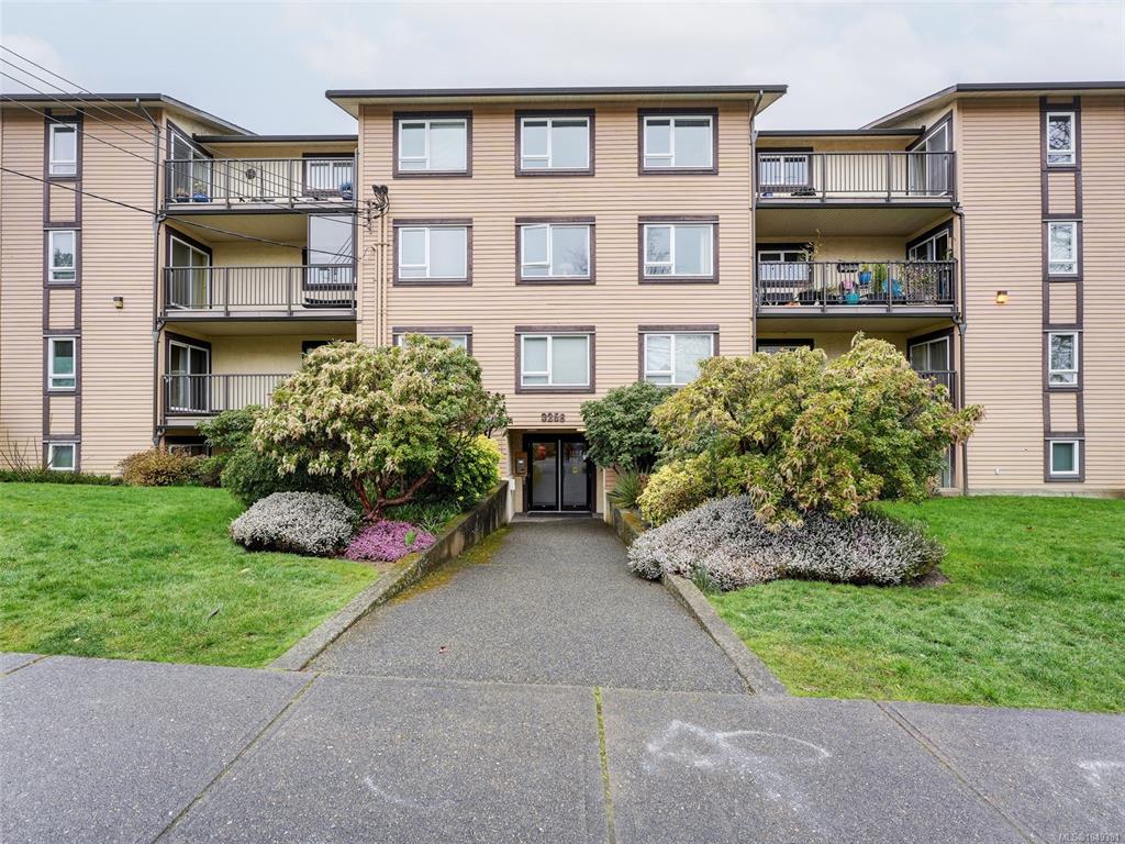 3258 Alder St, 1049381, BC,